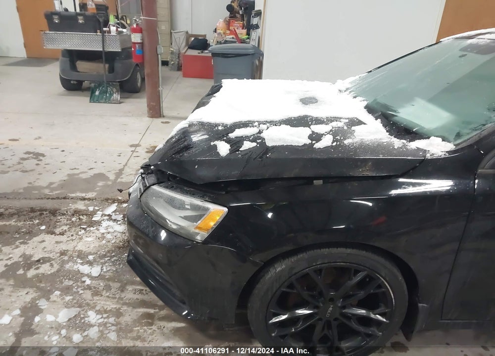 2015 VOLKSWAGEN JETTA VIN: 3VWD17AJ0FM221616