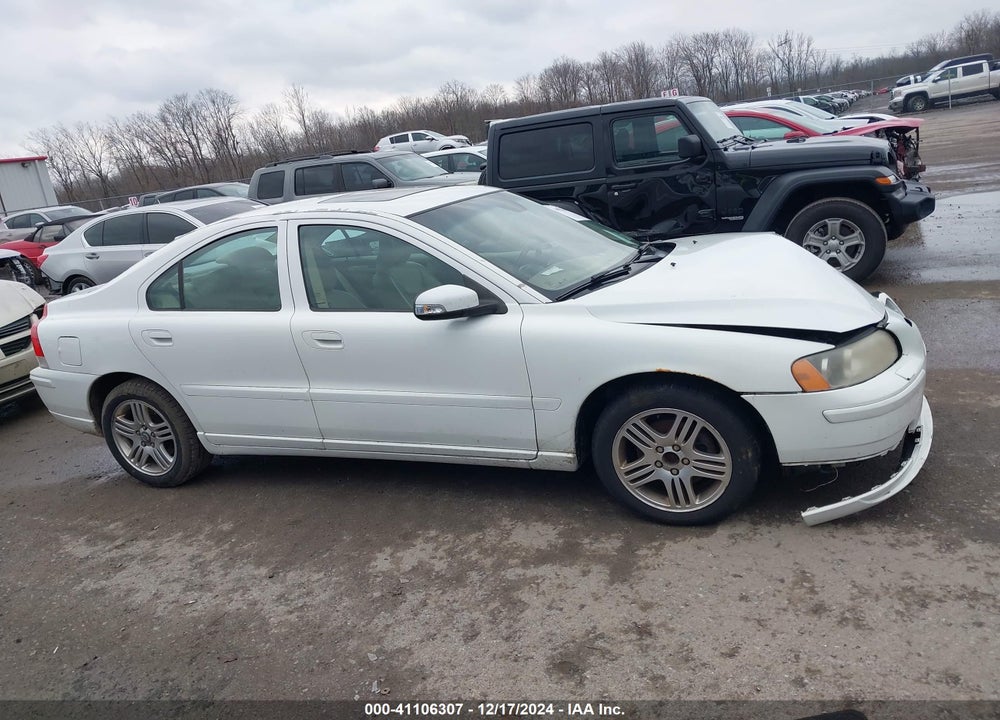 2007 VOLVO S60 2.5T VIN: YV1RS592472644144