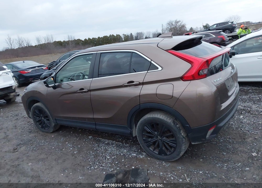 2019 MITSUBISHI ECLIPSE CROSS LE VIN: JA4AT4AA8KZ002369