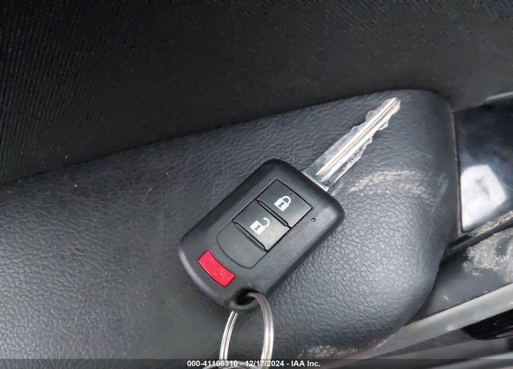 2019 MITSUBISHI ECLIPSE CROSS LE VIN: JA4AT4AA8KZ002369
