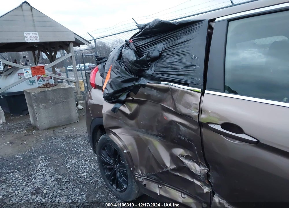 2019 MITSUBISHI ECLIPSE CROSS LE VIN: JA4AT4AA8KZ002369