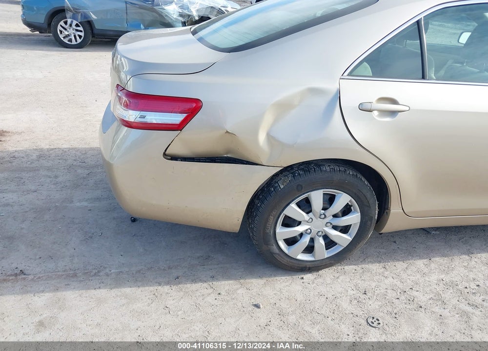 2010 TOYOTA CAMRY LE VIN: 4T4BF3EK9AR021752
