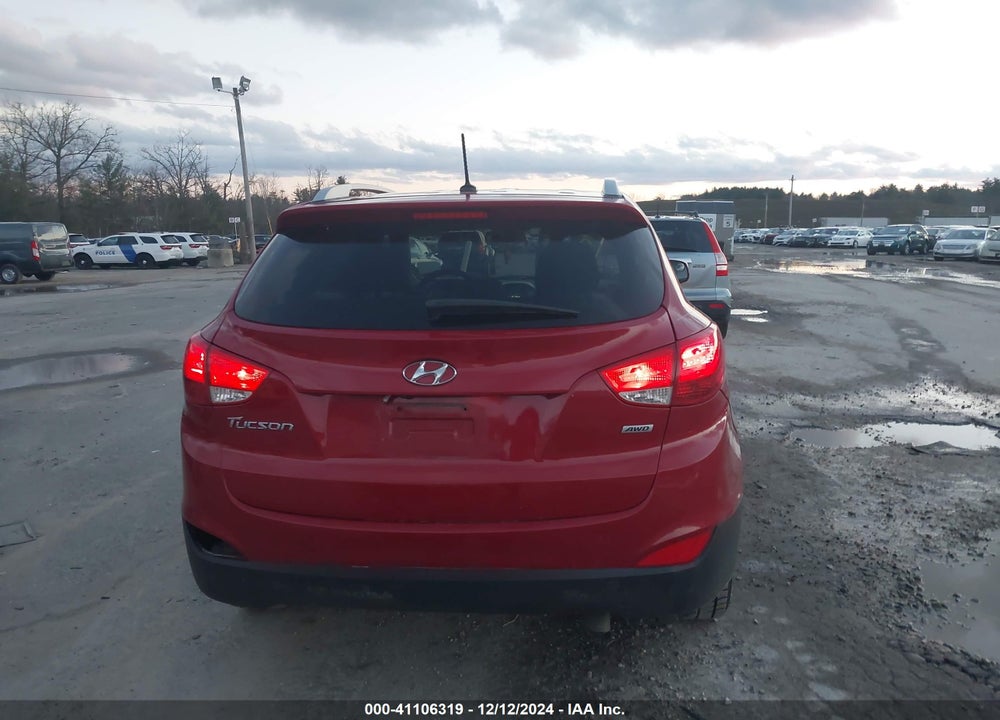 2014 HYUNDAI TUCSON SE VIN: KM8JUCAG8EU941018