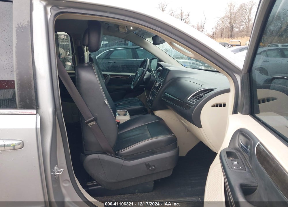 2015 CHRYSLER TOWN & COUNTRY TOURING-L VIN: 2C4RC1CG2FR618710