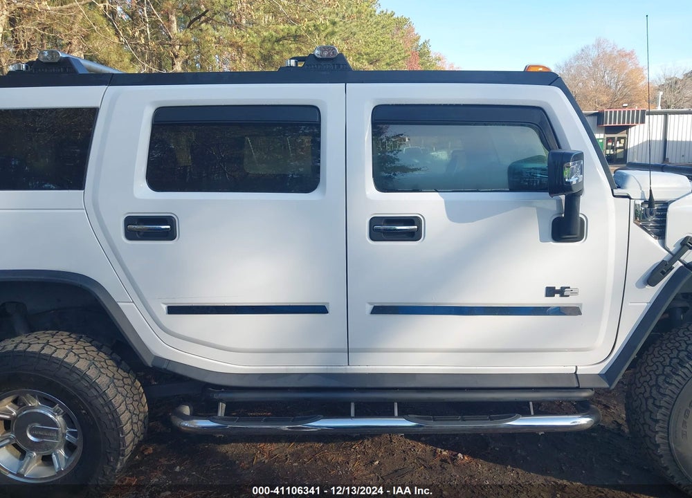 2006 HUMMER H2 SUV VIN: 5GRGN23UX6H107639