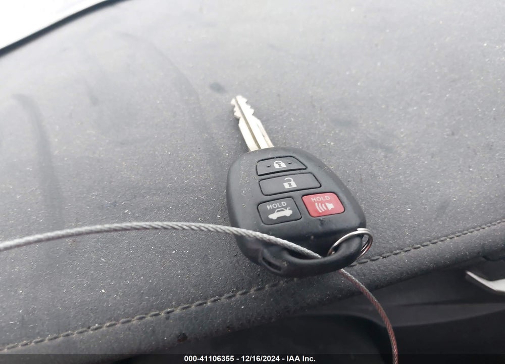 2016 TOYOTA COROLLA LE VIN: 5YFBURHE1GP402062