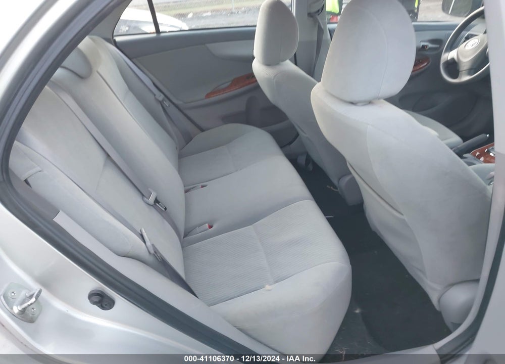 2009 TOYOTA COROLLA XLE VIN: 2T1BU40E09C107195