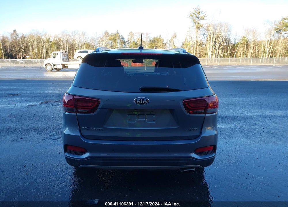 2020 KIA SORENTO 3.3L EX VIN: 5XYPHDA56LG709619