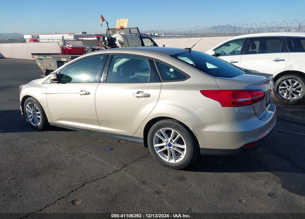 2017 FORD FOCUS SE VIN: 1FADP3F21HL296492