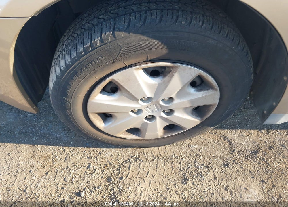 2004 HONDA ACCORD 2.4 LX VIN: 1HGCM56304A088274