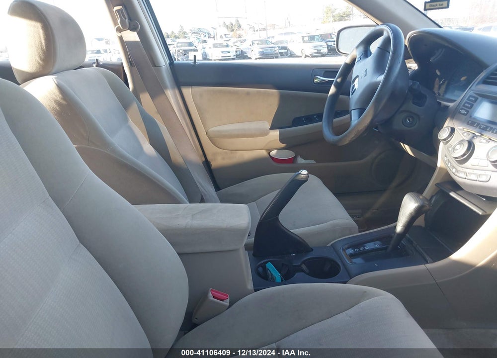 2004 HONDA ACCORD 2.4 LX VIN: 1HGCM56304A088274