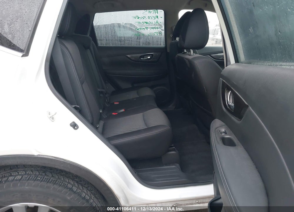 2019 NISSAN ROGUE SV VIN: JN8AT2MT5KW255923