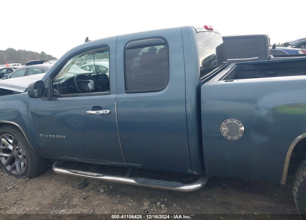 2010 CHEVROLET SILVERADO 1500 VIN: 1GCSCREA3AZ243675