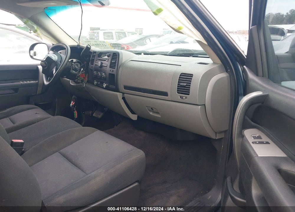 2010 CHEVROLET SILVERADO 1500 VIN: 1GCSCREA3AZ243675