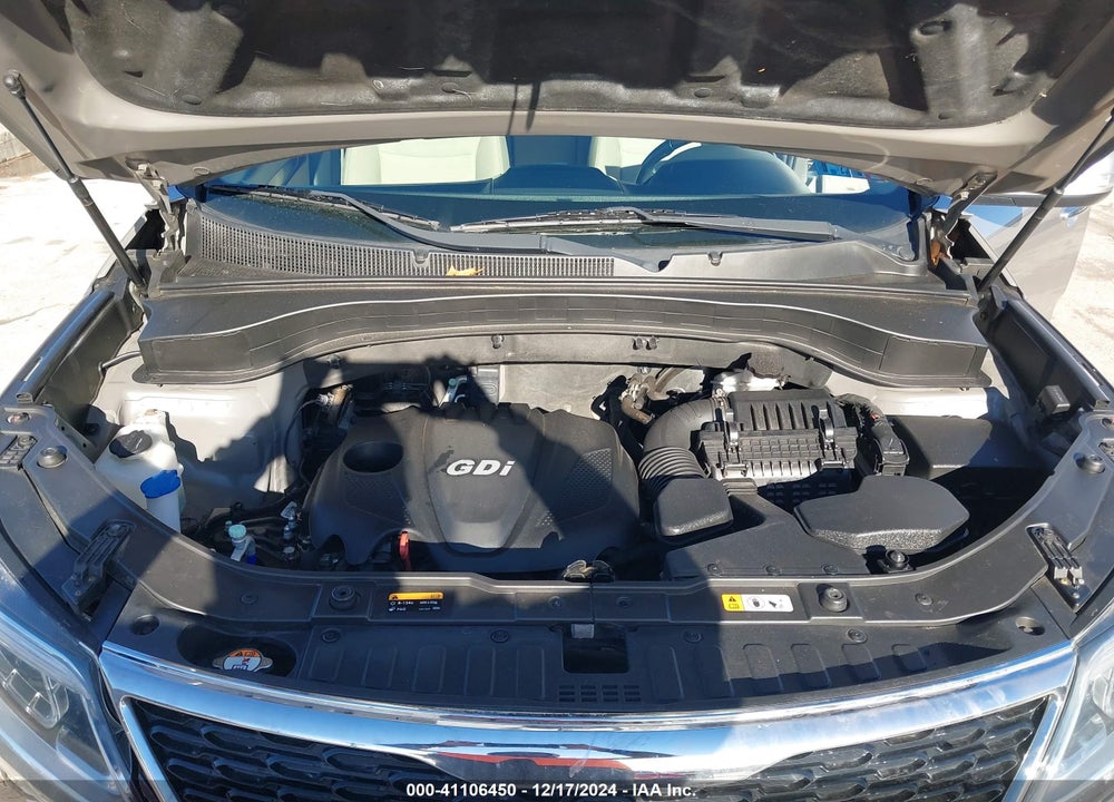 2014 KIA SORENTO LX VIN: 5XYKT3A69EG538279