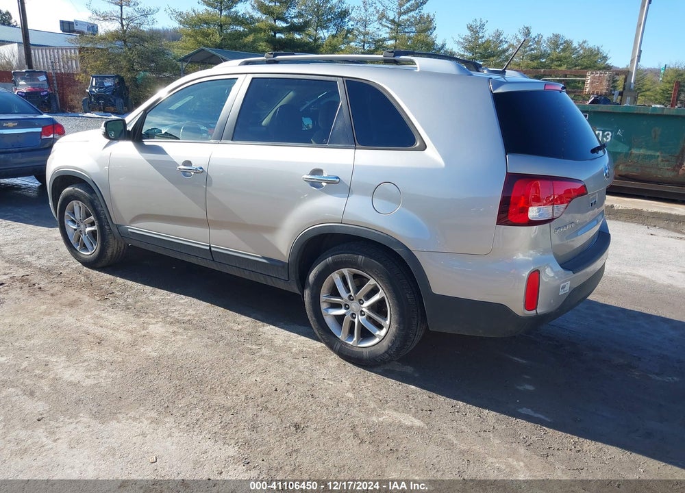 2014 KIA SORENTO LX VIN: 5XYKT3A69EG538279