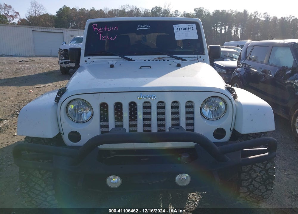 2015 JEEP WRANGLER UNLIMITED SAHARA VIN: 1C4BJWEG7FL614596