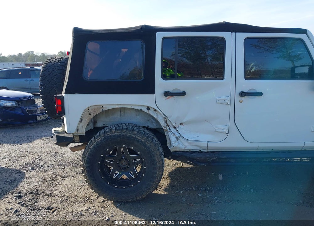 2015 JEEP WRANGLER UNLIMITED SAHARA VIN: 1C4BJWEG7FL614596