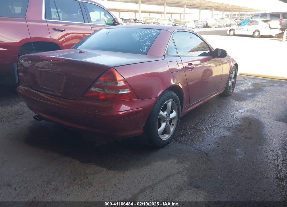 2002 MERCEDES-BENZ SLK 320 VIN: WDBKK65F02F249156