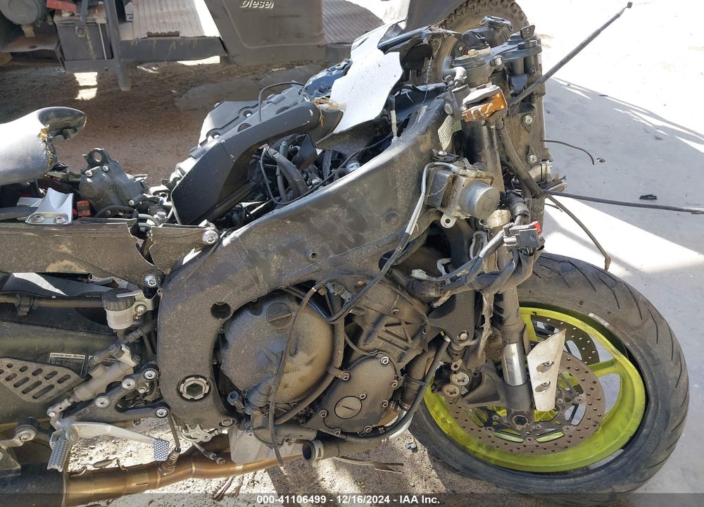 2017 YAMAHA YZFR6 C VIN: JYARJ28Y2HA001145