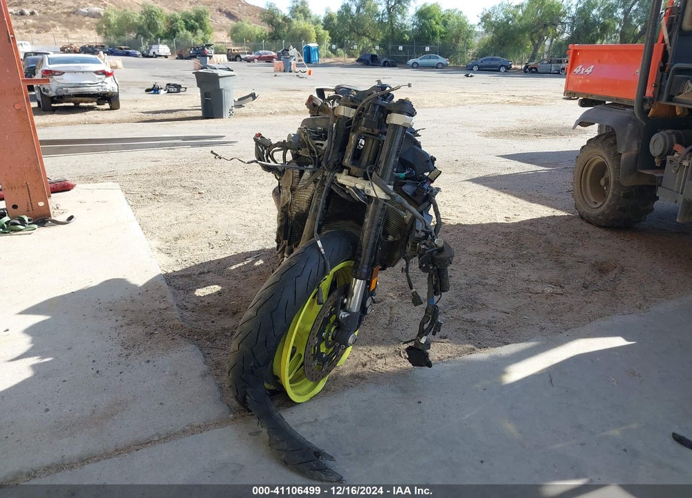 2017 YAMAHA YZFR6 C VIN: JYARJ28Y2HA001145