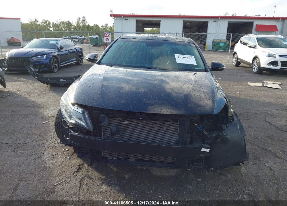 2020 KIA OPTIMA VIN: 5XXGT4L35LG441001