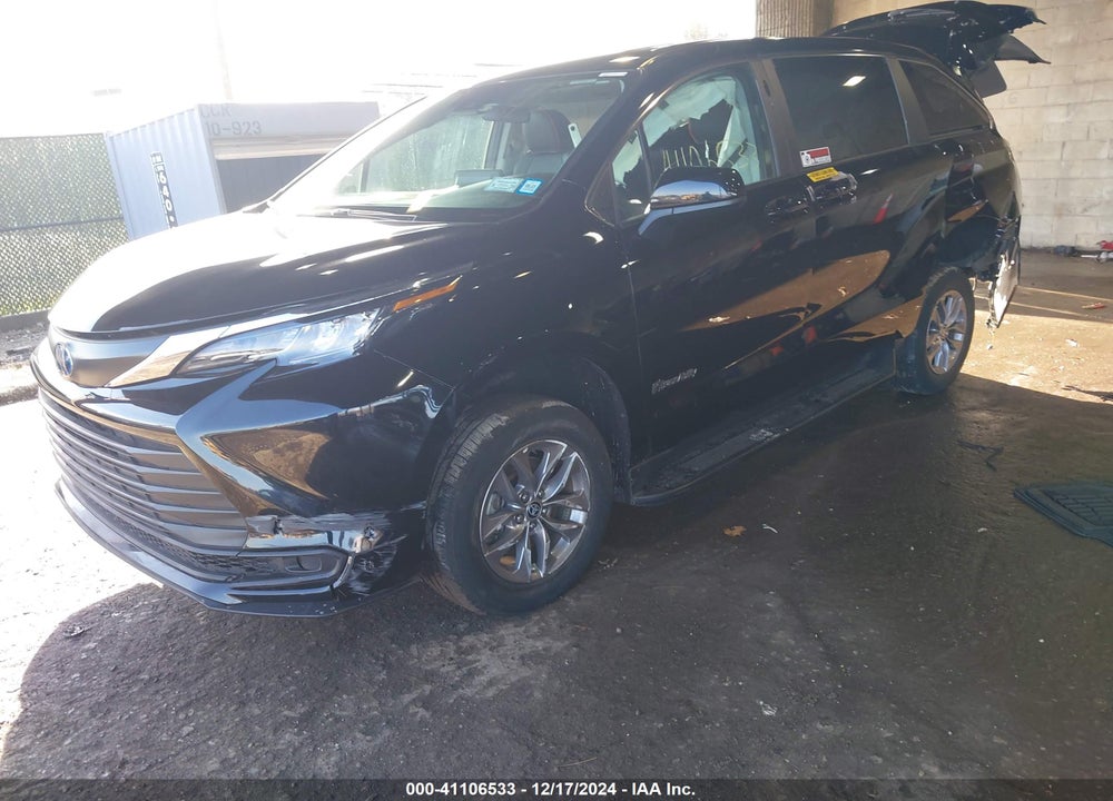 2023 TOYOTA SIENNA LE VIN: 5TDKRKEC3PS163911