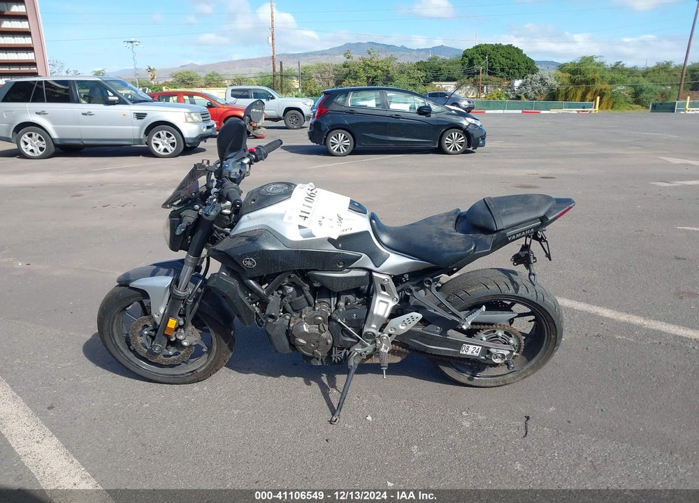 2017 YAMAHA FZ07 VIN: JYARM06E2HA012389