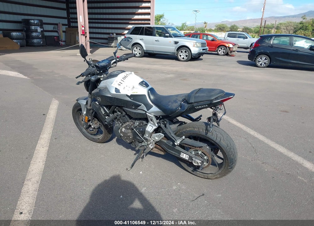 2017 YAMAHA FZ07 VIN: JYARM06E2HA012389