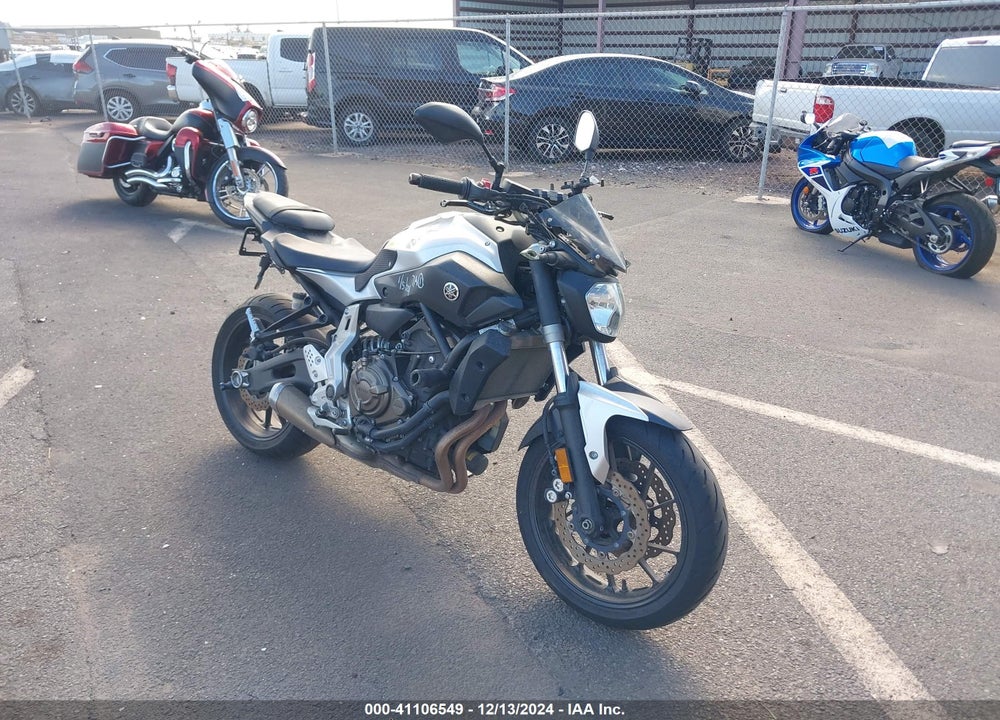 2017 YAMAHA FZ07 VIN: JYARM06E2HA012389
