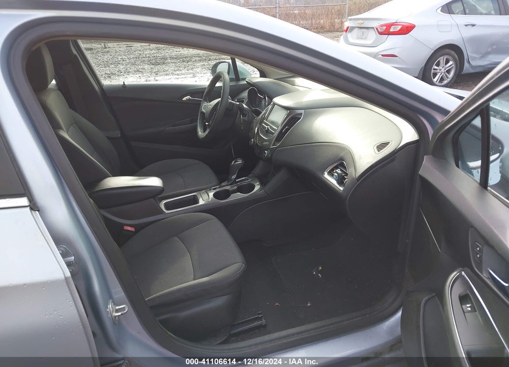 2017 CHEVROLET CRUZE LT AUTO VIN: 1G1BE5SM0H7275998