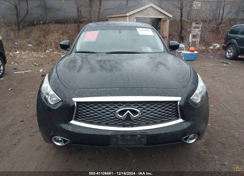 2017 INFINITI QX70 VIN: JN8CS1MWXHM415105