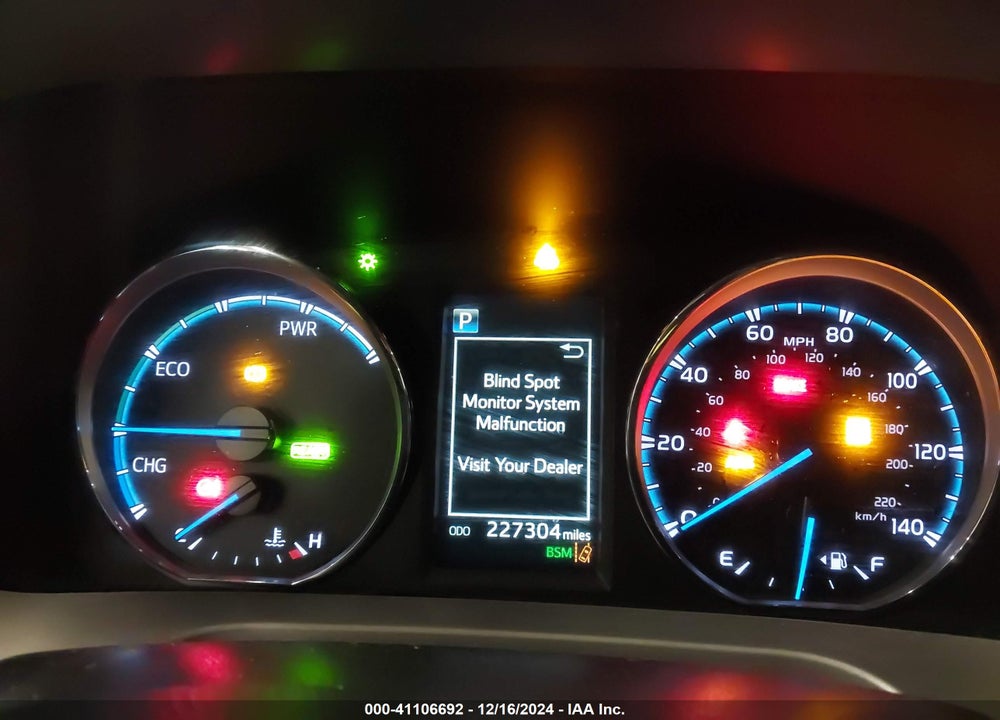 2018 TOYOTA RAV4 HYBRID LIMITED VIN: JTMDJREV0JD245365