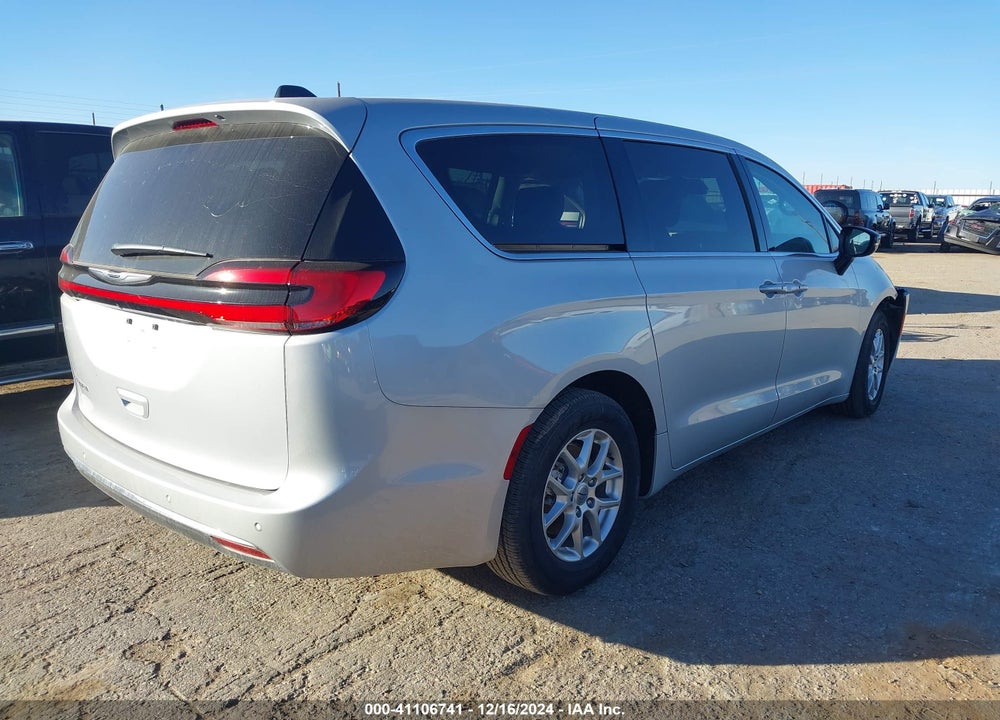 2024 CHRYSLER PACIFICA TOURING L VIN: 2C4RC1BG6RR129426