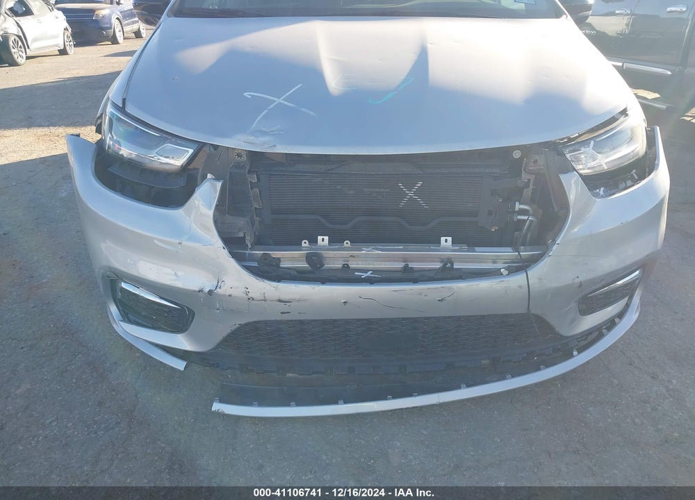 2024 CHRYSLER PACIFICA TOURING L VIN: 2C4RC1BG6RR129426