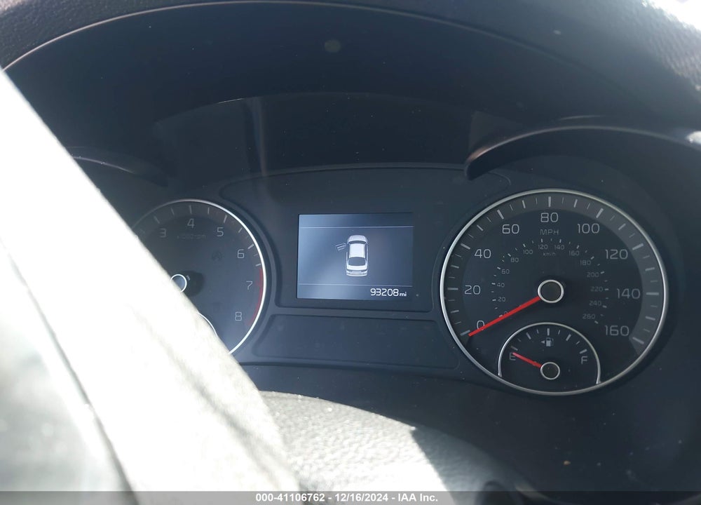 2020 KIA OPTIMA LX VIN: 5XXGT4L32LG400079