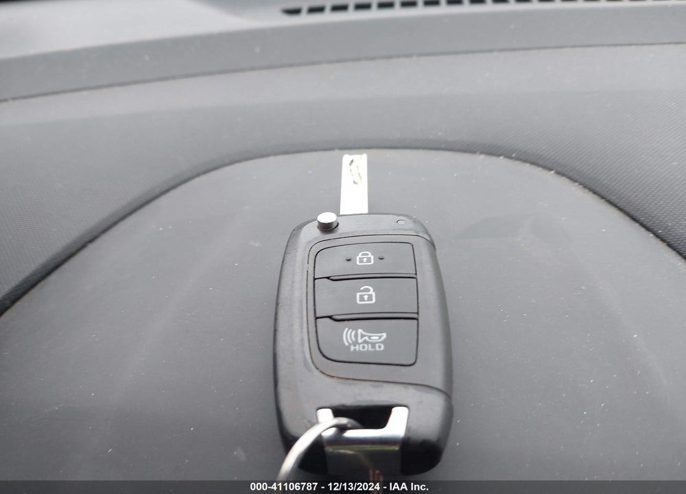 2022 HYUNDAI VENUE SE VIN: KMHRB8A35NU176417