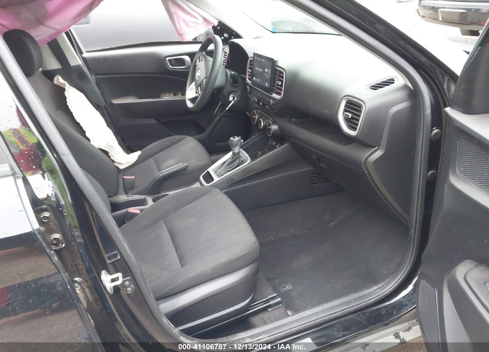 2022 HYUNDAI VENUE SE VIN: KMHRB8A35NU176417