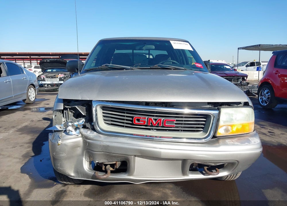 2002 GMC SONOMA SLS VIN: 1GTDT13W82K203269