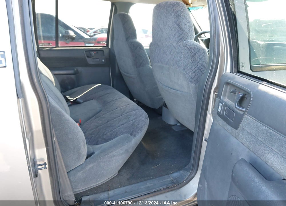 2002 GMC SONOMA SLS VIN: 1GTDT13W82K203269