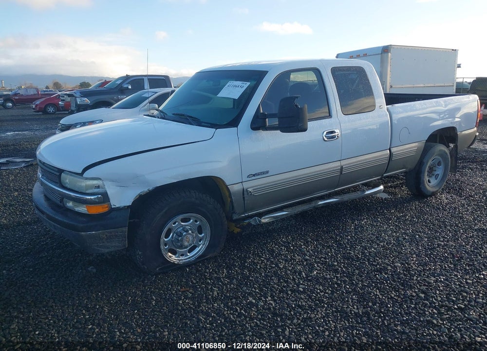 1999 CHEVROLET SILVERADO 2500 LS VIN: 1GCFC29U6XZ118031