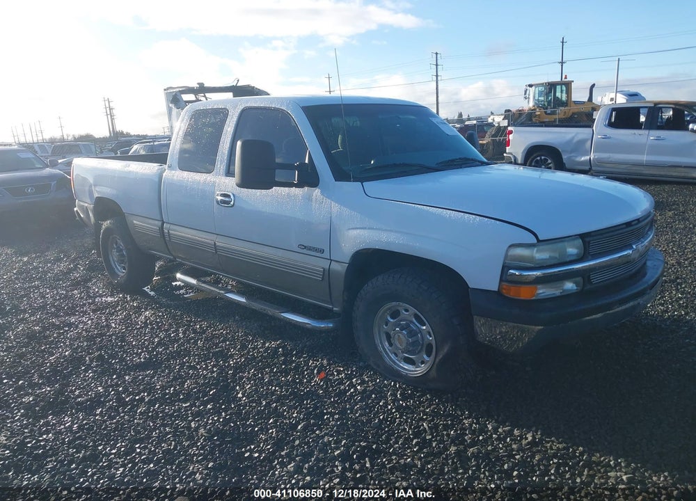1999 CHEVROLET SILVERADO 2500 LS VIN: 1GCFC29U6XZ118031