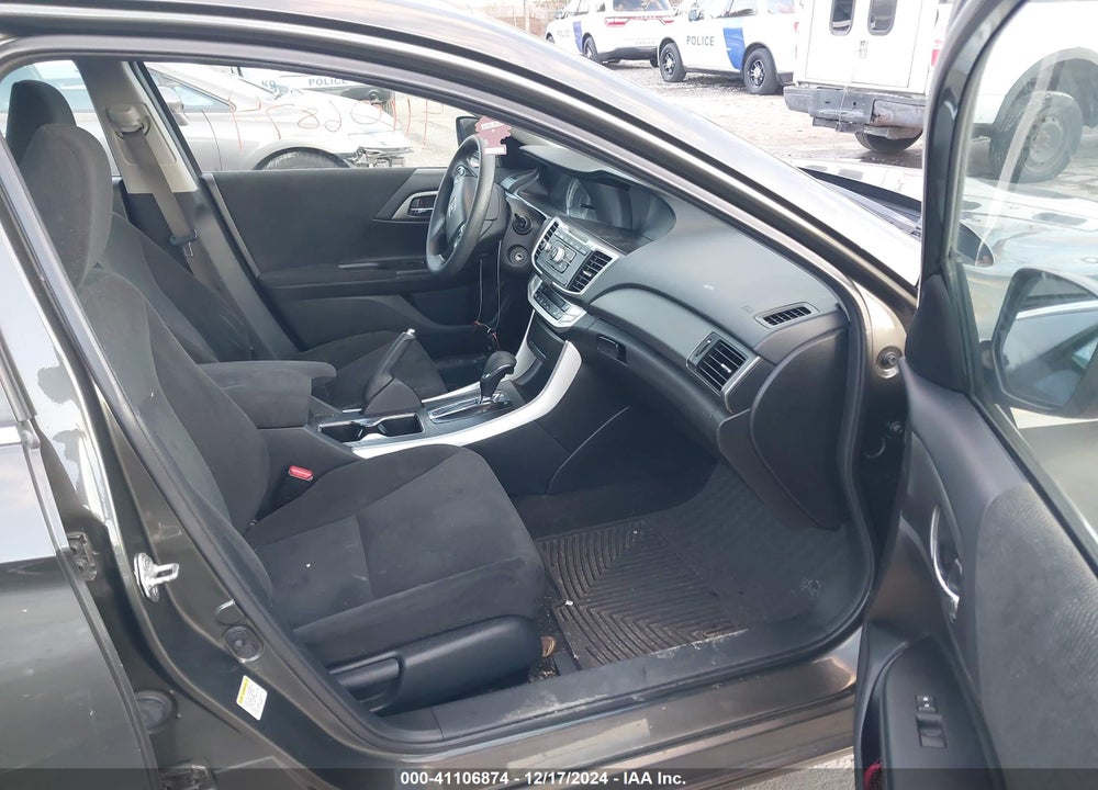 2013 HONDA ACCORD LX VIN: 1HGCR2F37DA081418