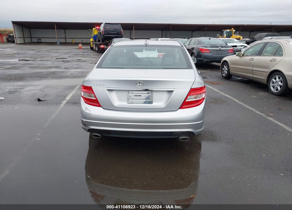 2011 MERCEDES-BENZ C 300 VIN: WDDGF5EB4BR153991