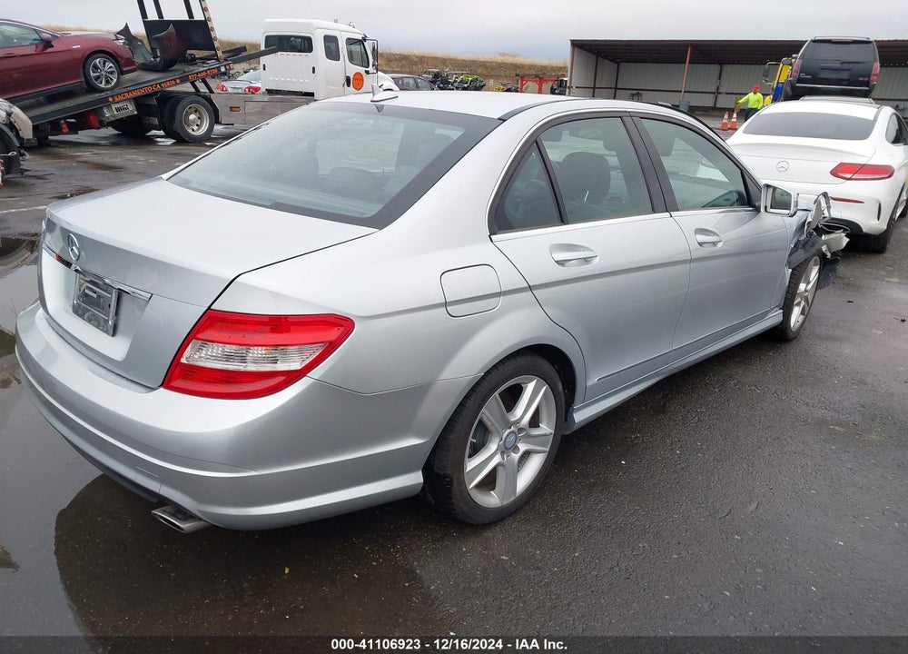 2011 MERCEDES-BENZ C 300 VIN: WDDGF5EB4BR153991