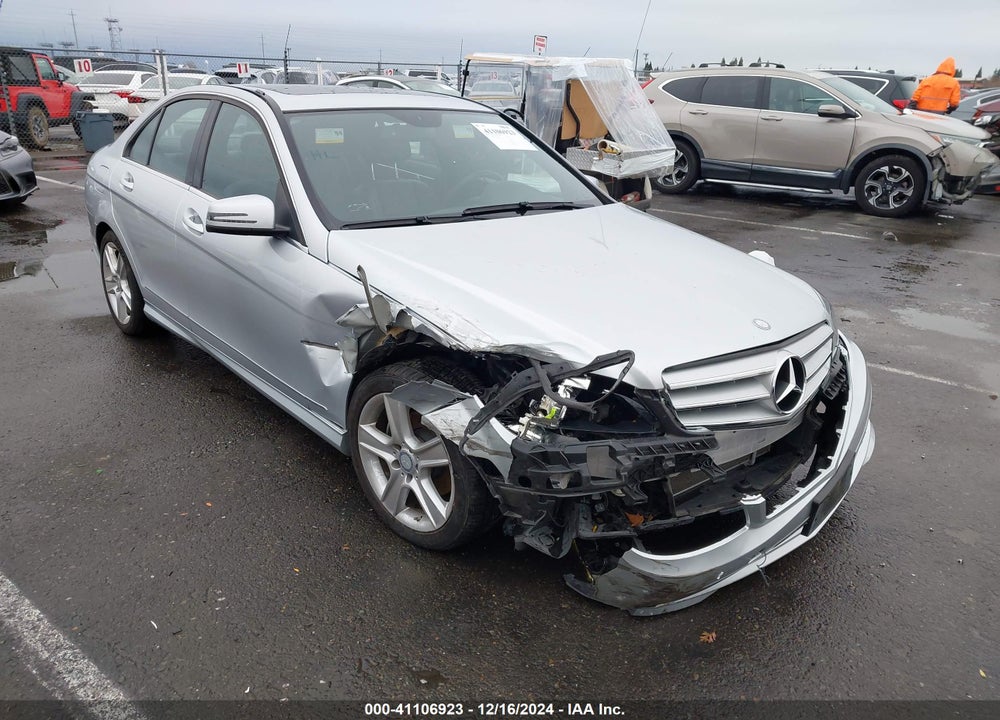 2011 MERCEDES-BENZ C 300 VIN: WDDGF5EB4BR153991
