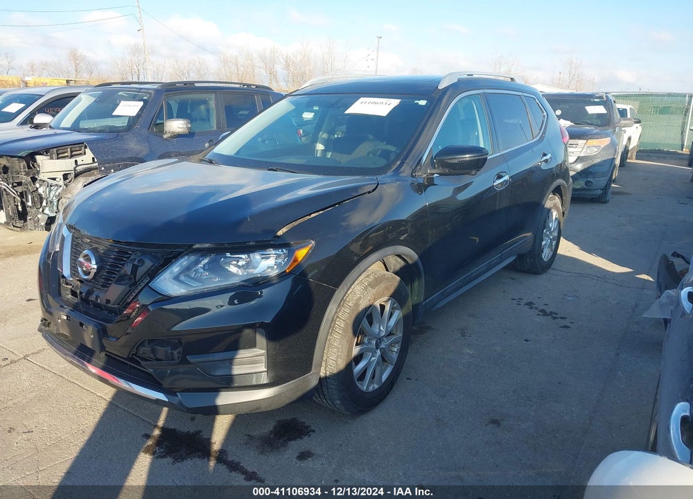 2017 NISSAN ROGUE VIN: 5N1AT2MV4HC747541