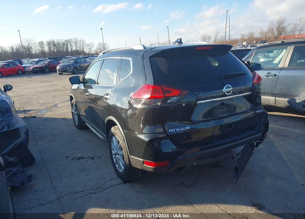 2017 NISSAN ROGUE VIN: 5N1AT2MV4HC747541