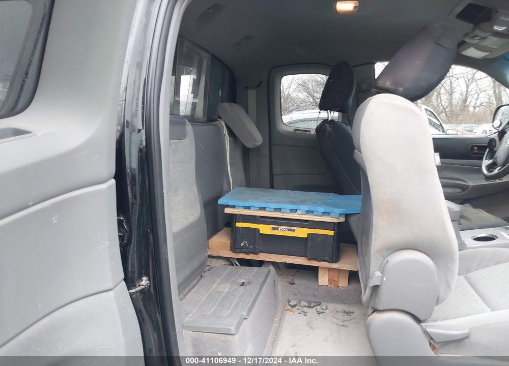 2011 TOYOTA TACOMA PRERUNNER ACCESS CAB VIN: 5TFTU4GN0BX009964