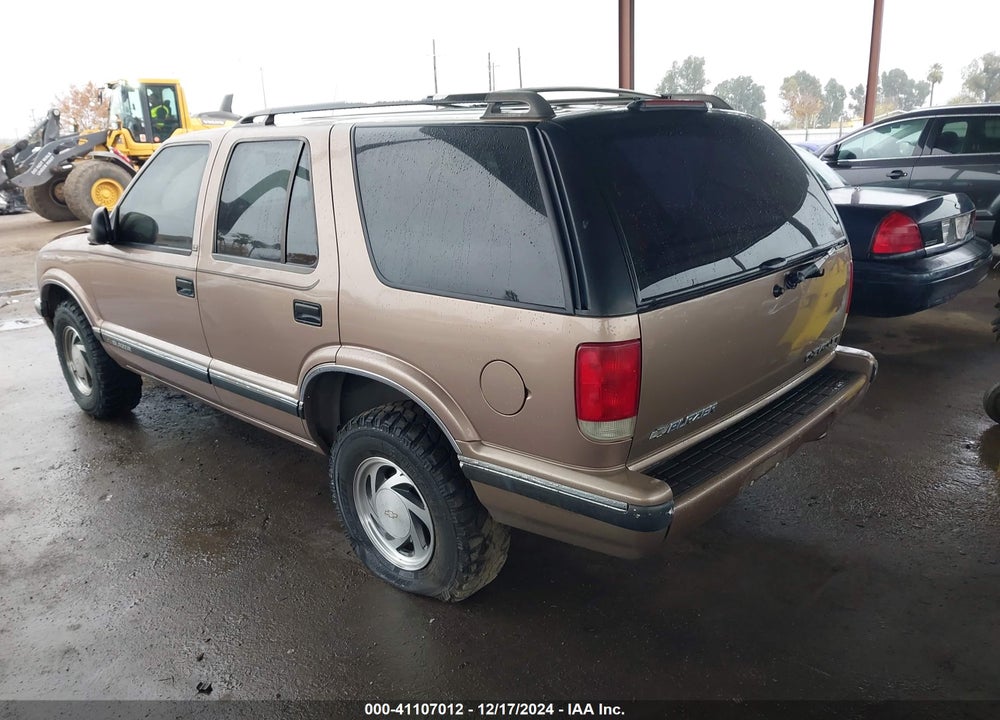 1996 CHEVROLET BLAZER VIN: 1GNDT13W1T2225106